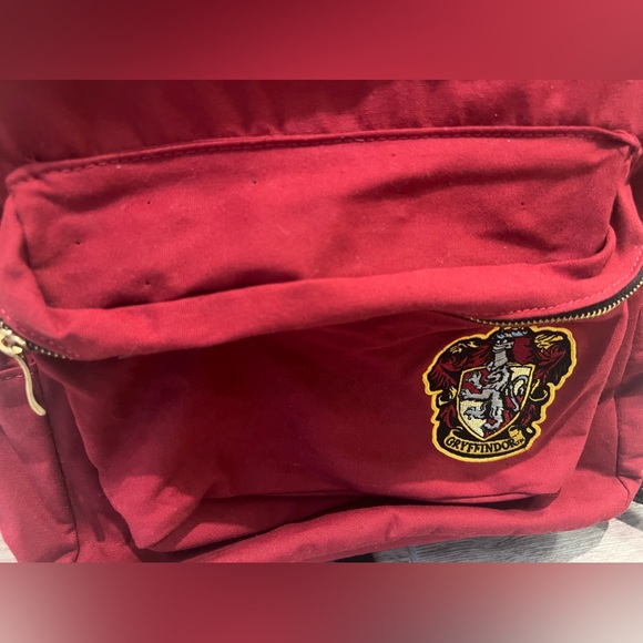 Universal Studios Harry Potter- Gryffindor Backpack - Picture 9 of 11